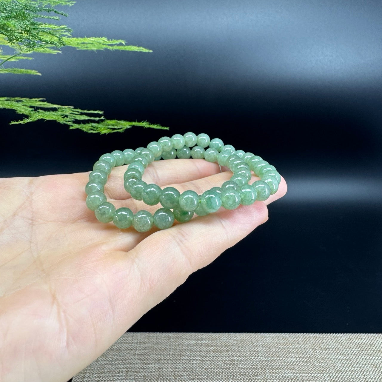 Natural Jadeite Jade  Round light Green Beads Bracelet ( 6.5mm )
