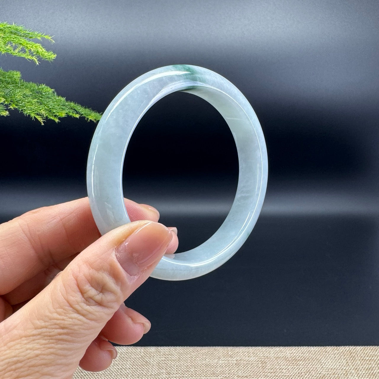 Genuine Burmese Green Jade Jadeite Bangle Bracelet ( 59.5mm )