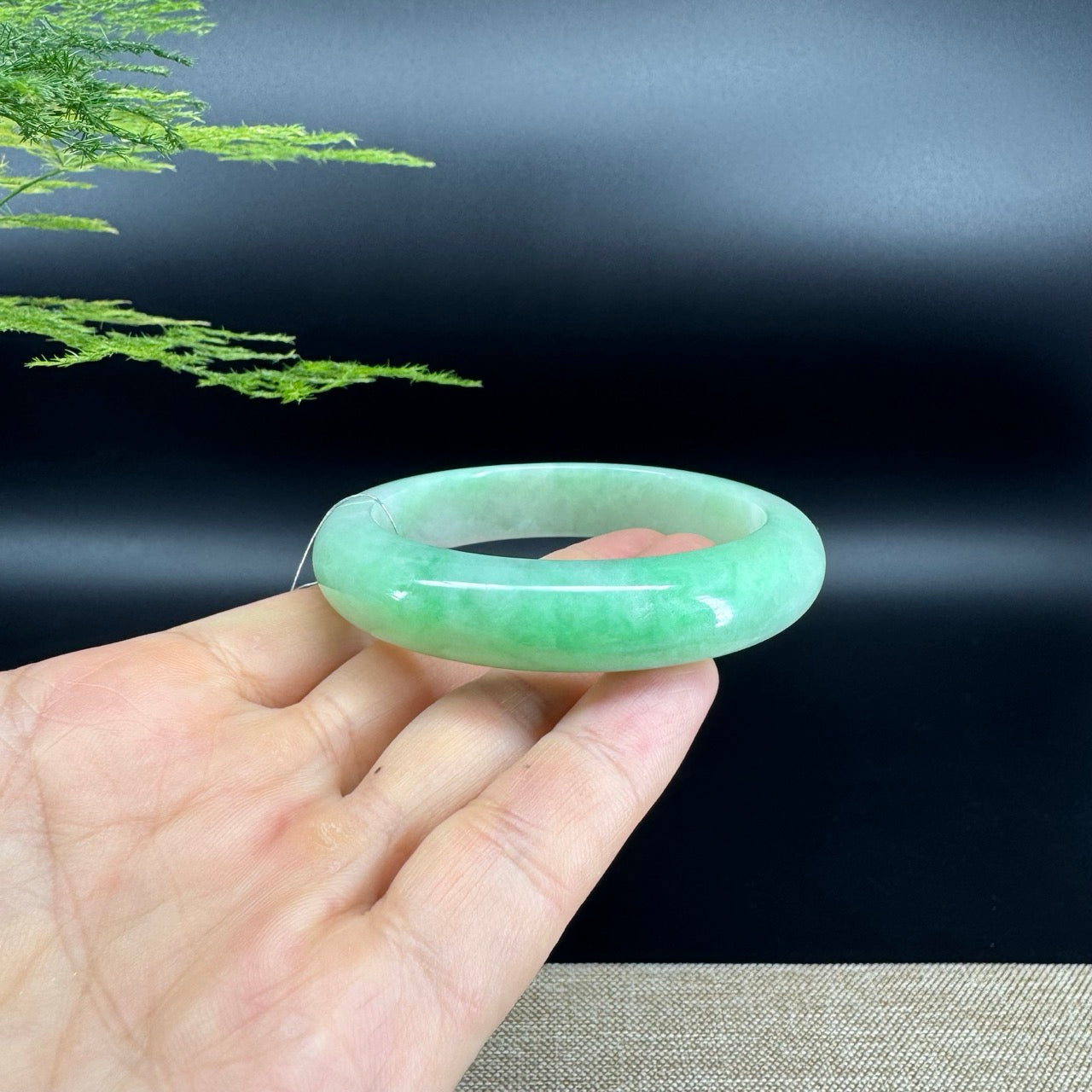 Genuine Burmese Green Jade Jadeite Bangle Bracelet ( 54.2mm )