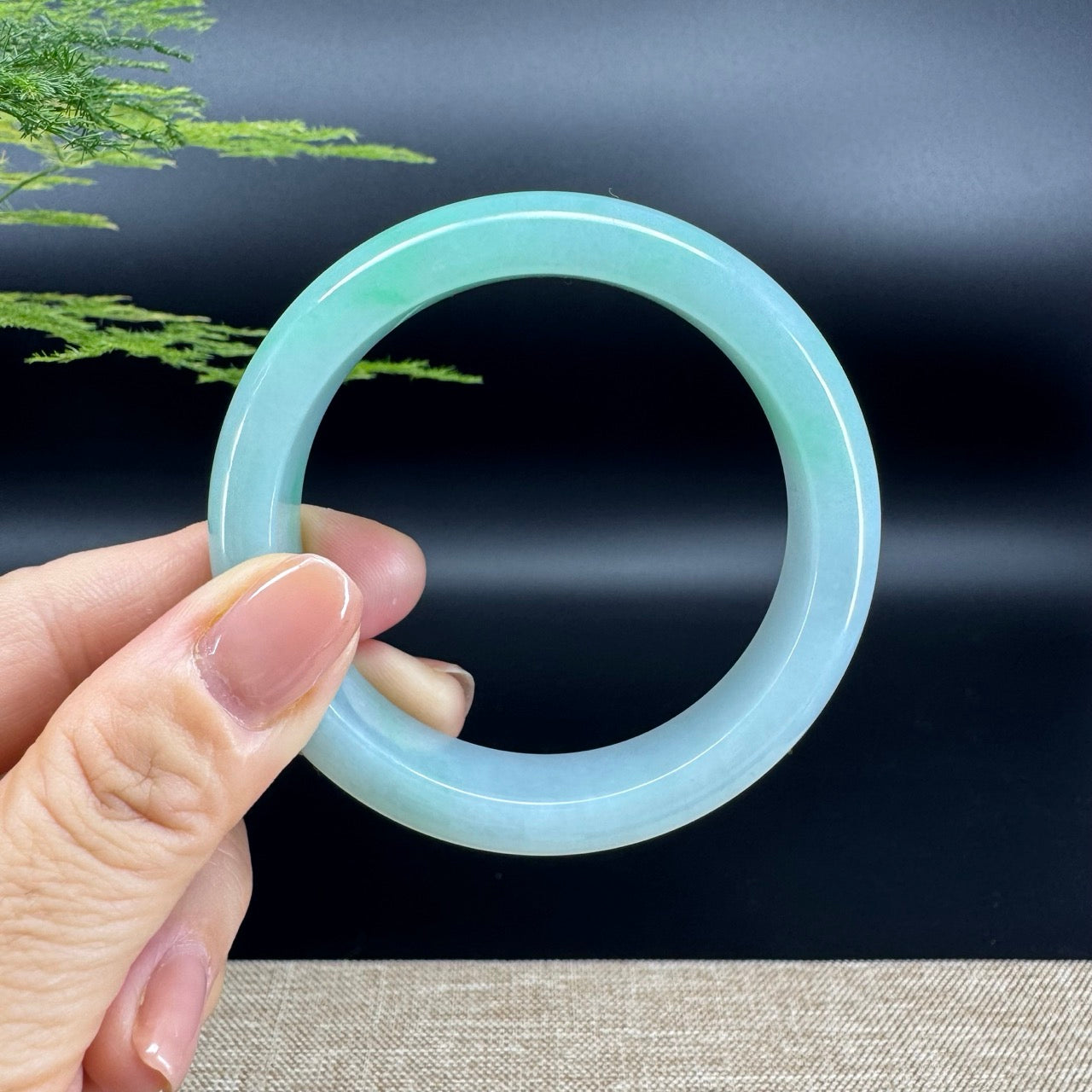 Genuine Burmese Green Jade Jadeite Bangle Bracelet ( 55.2mm )