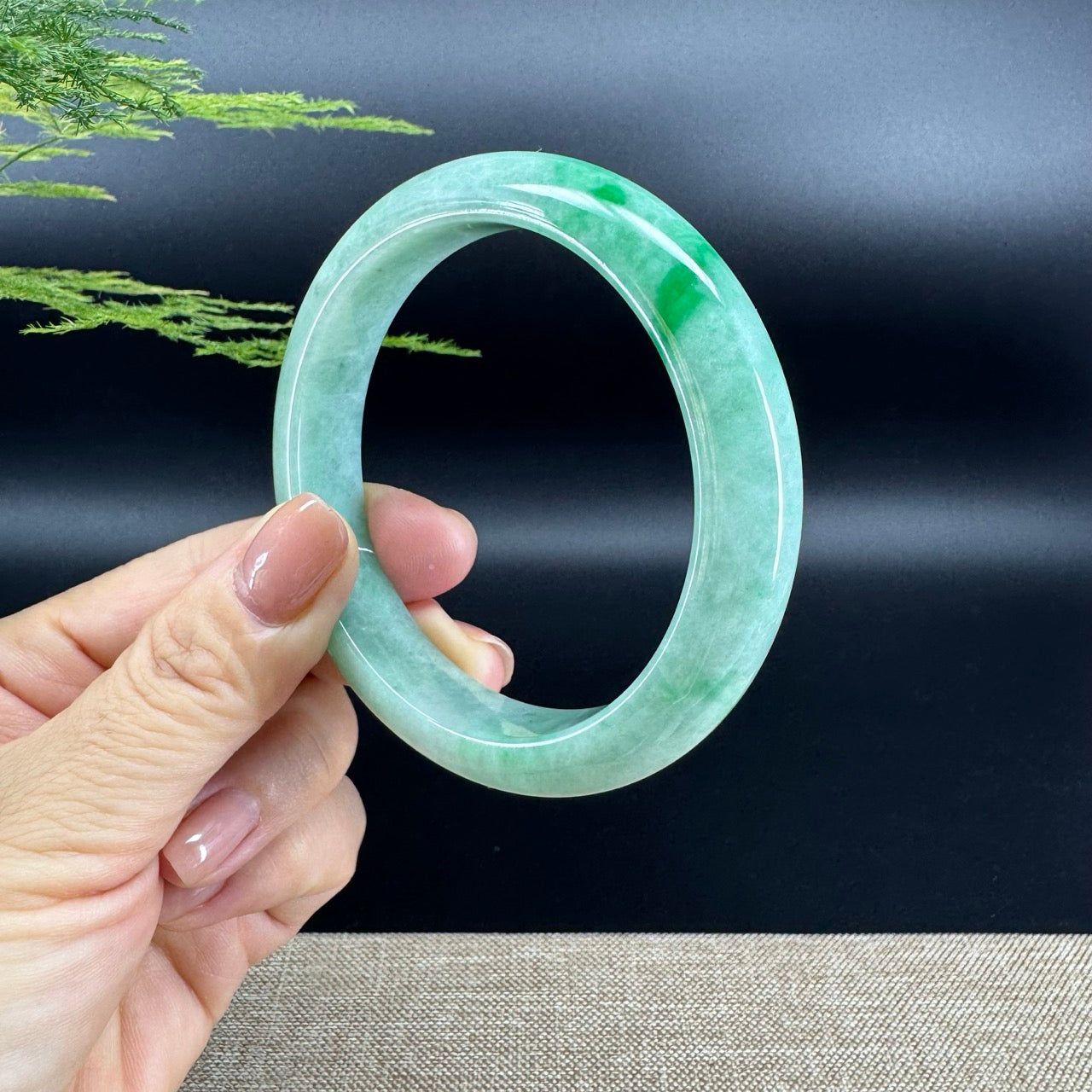 High Genuine Burmese Green Jade Jadeite Bangle Bracelet ( 60.5mm )