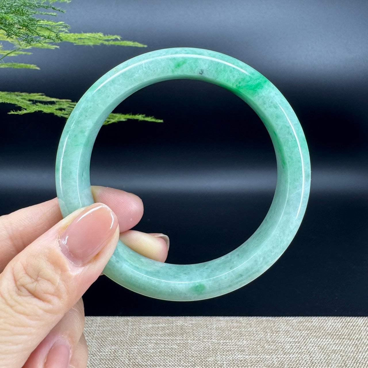 High Genuine Burmese Green Jade Jadeite Bangle Bracelet ( 60.5mm )