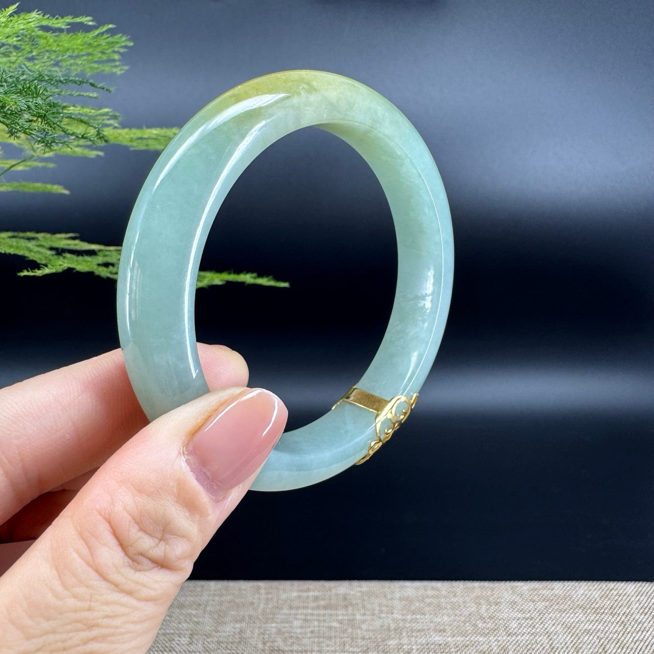 Genuine Burmese Green Jade Jadeite Bangle Bracelet ( 58mm )