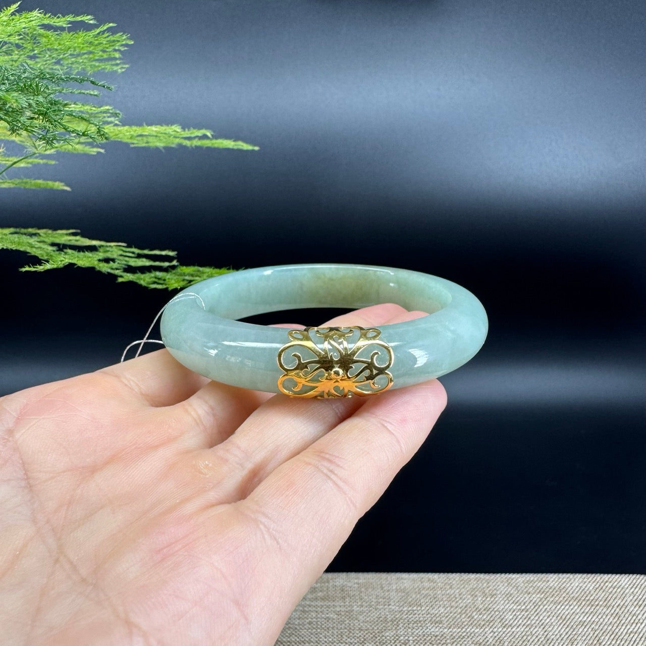 Genuine Burmese Green Jade Jadeite Bangle Bracelet ( 58mm )