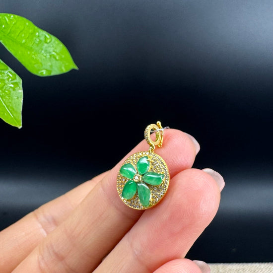 RealJade® 18k Gold Genuine imperial Jadeite Flower Pendant Necklace With Diamond