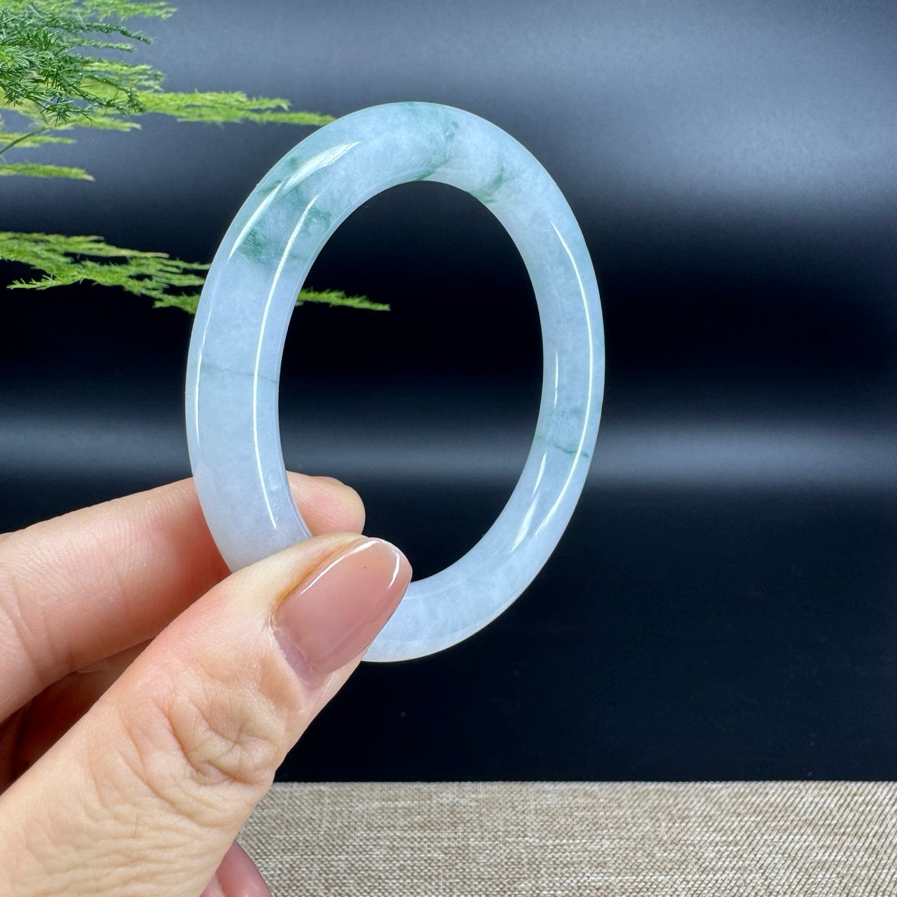 Genuine Burmese Green Jade Jadeite Bangle Bracelet ( 56.1mm )
