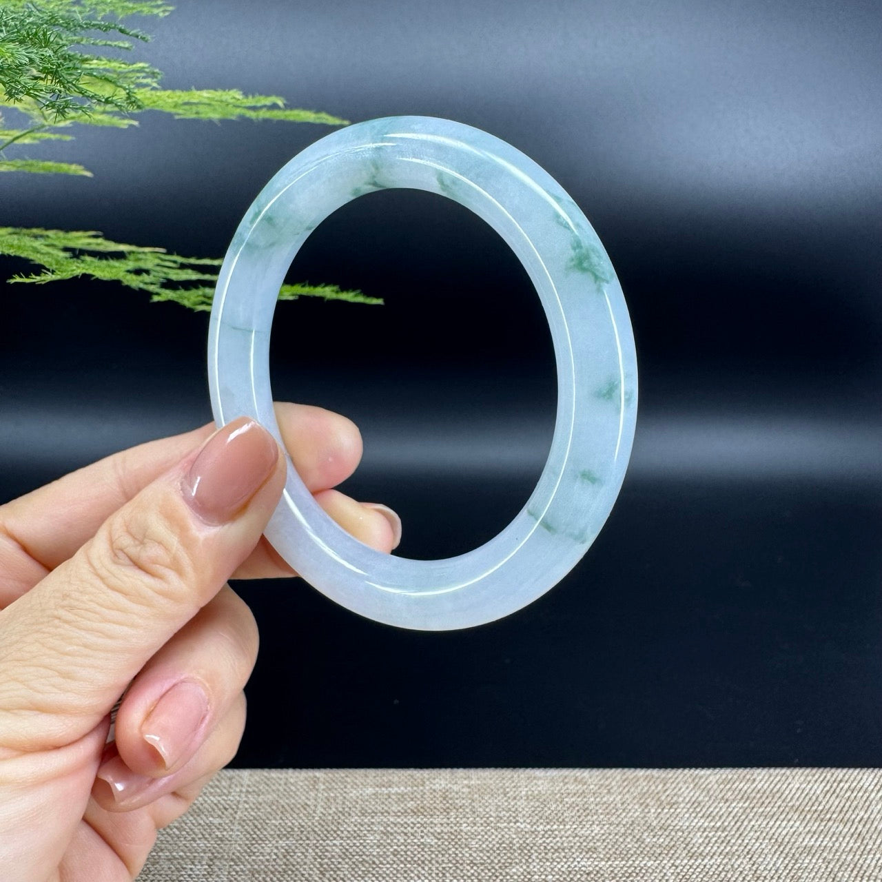 Genuine Burmese Green Jade Jadeite Bangle Bracelet ( 56.1mm )