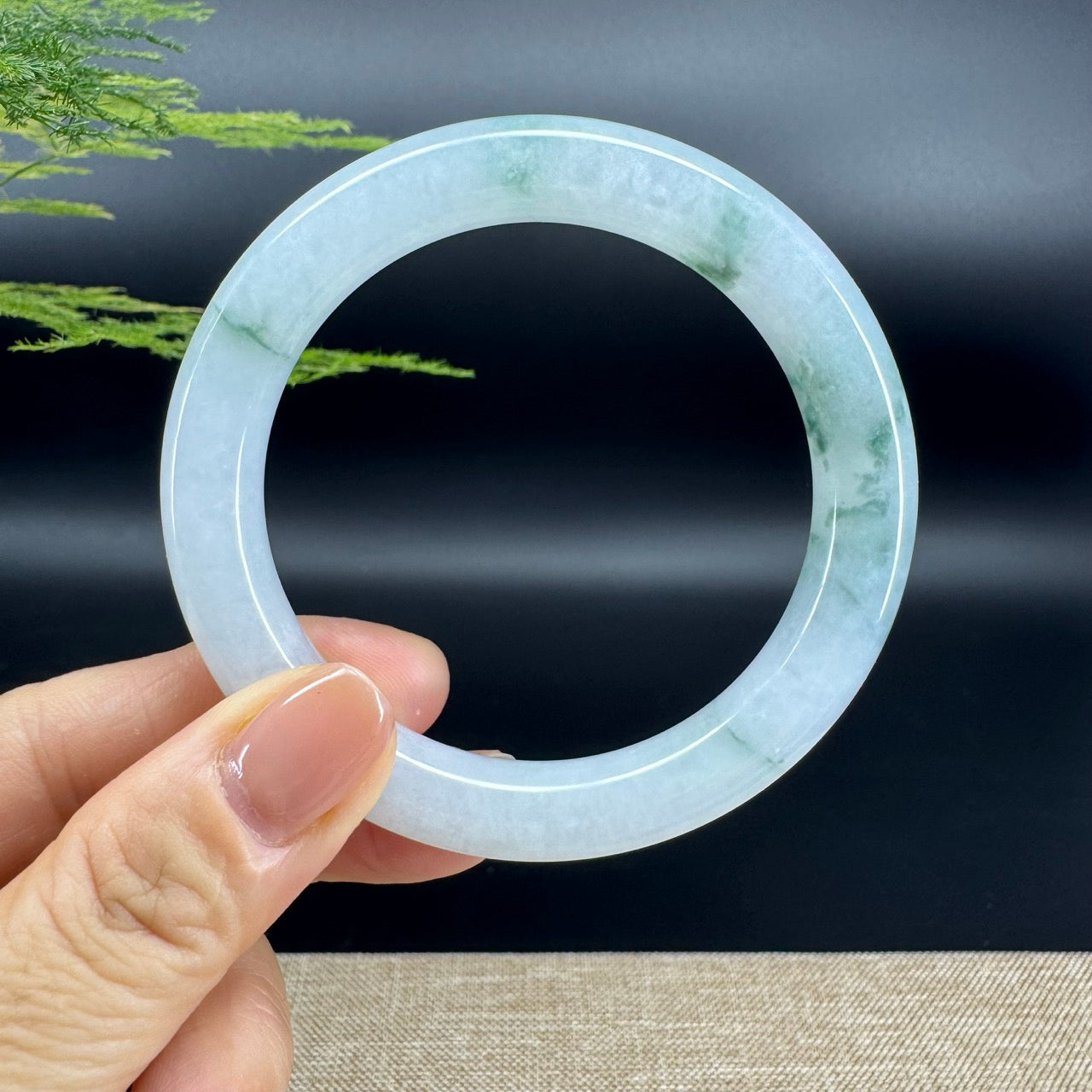 Genuine Burmese Green Jade Jadeite Bangle Bracelet ( 56.1mm )