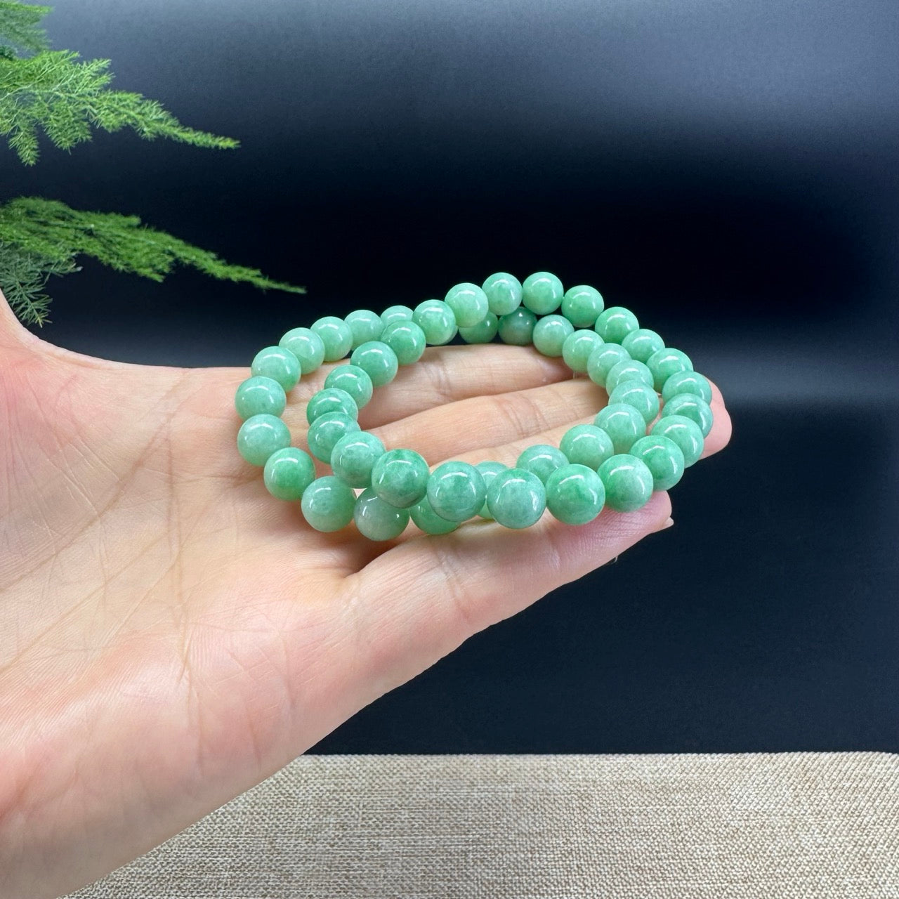 Genuine Jadeite Jade Round Green Beads Bracelet (8.5 mm)