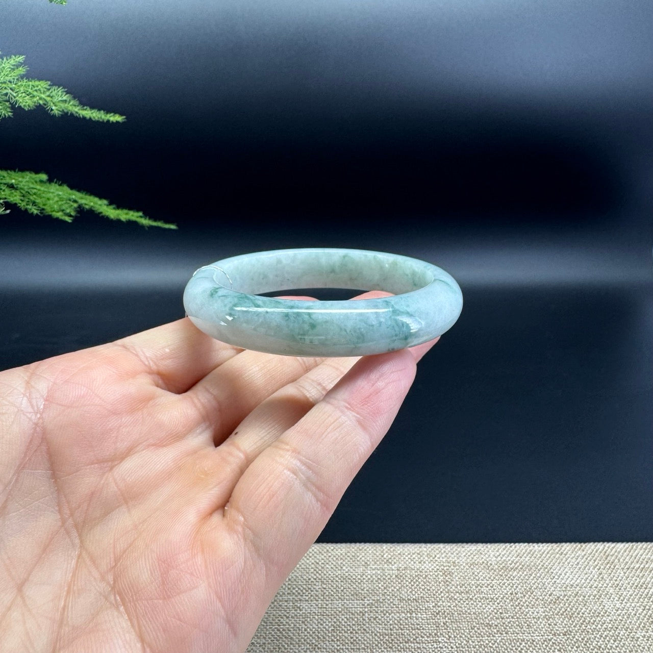 Genuine Burmese Green Jade Jadeite Bangle Bracelet ( 52.5mm )