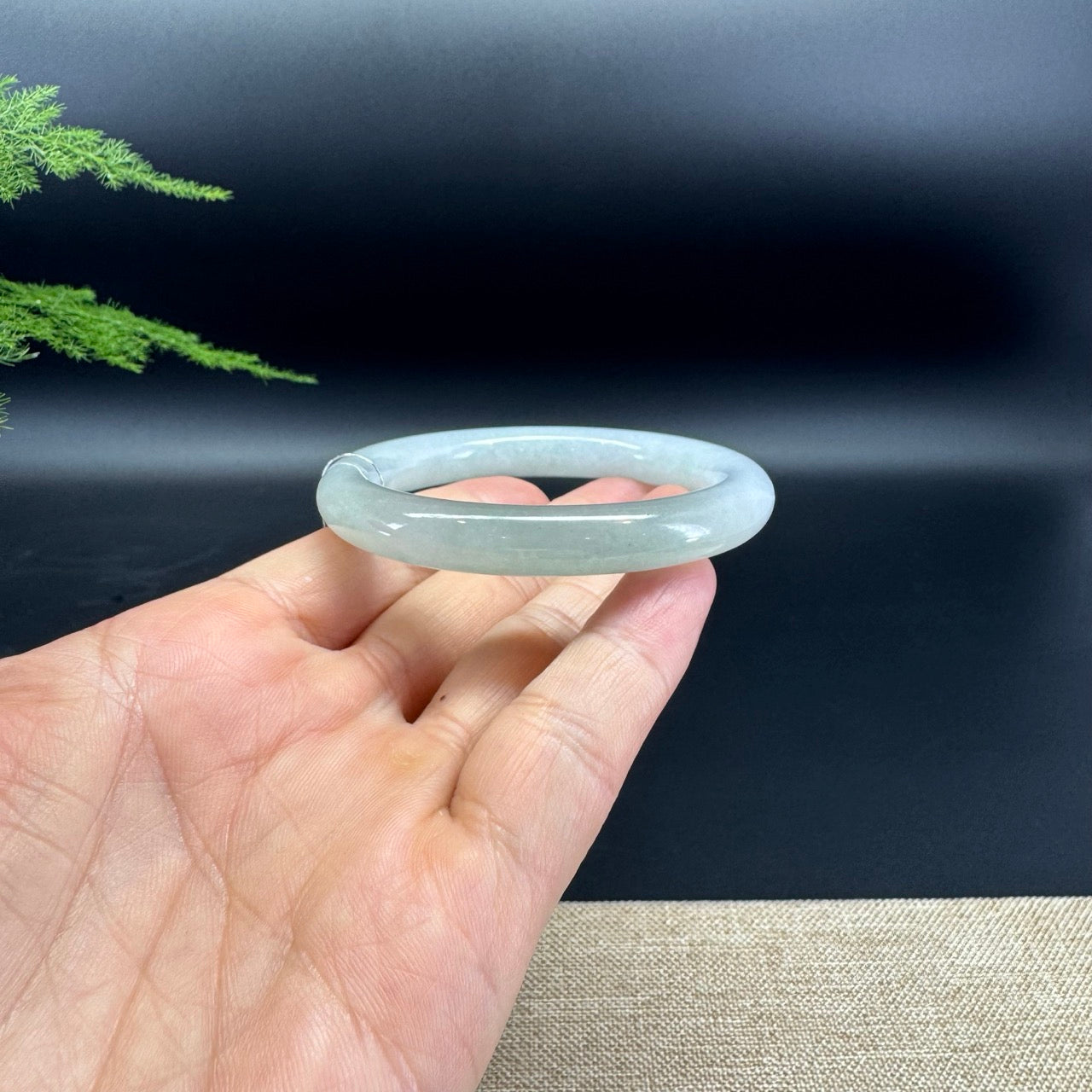 Genuine Burmese Green Jade Jadeite Bangle Bracelet ( 51.3mm )