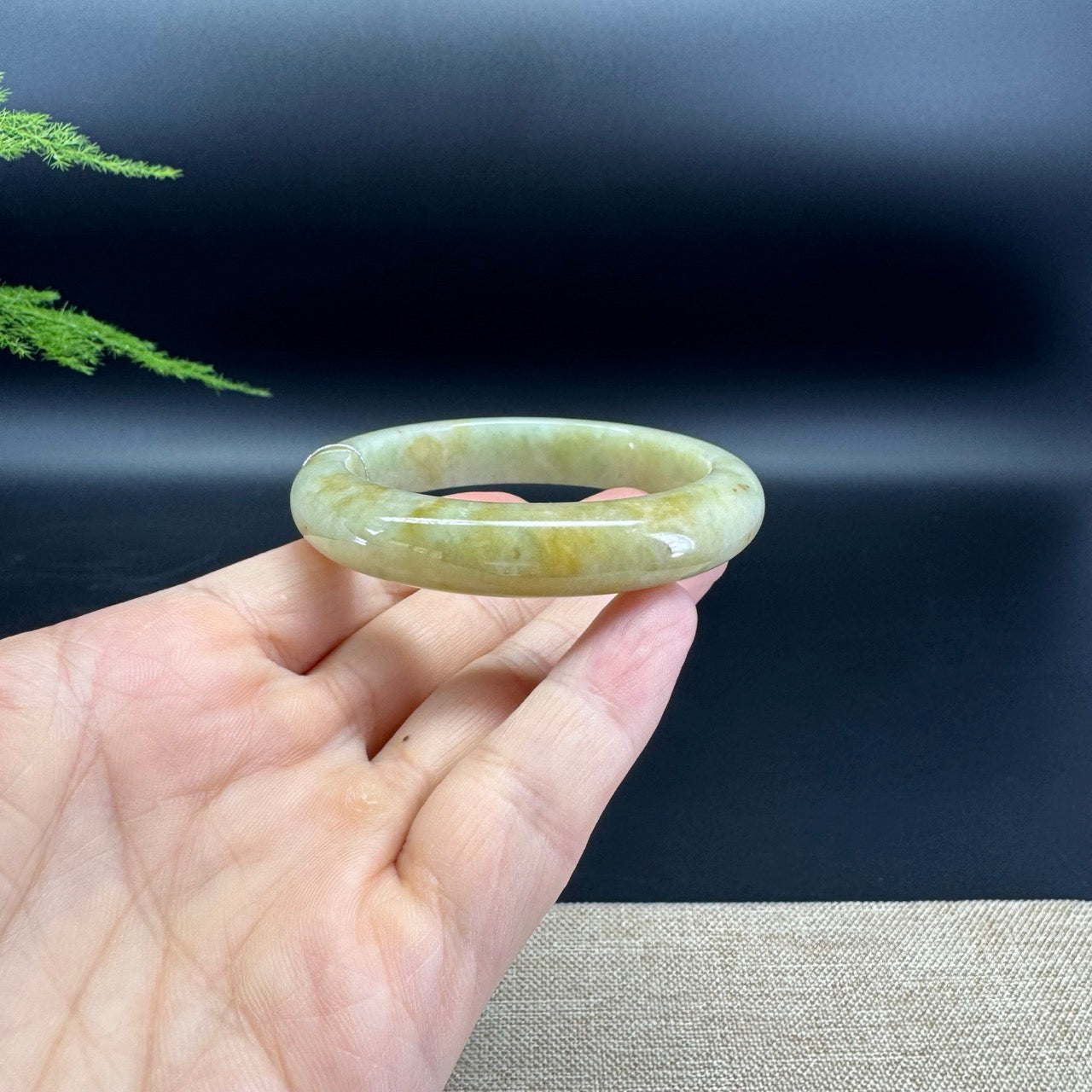 Genuine Burmese Yellow Jade Jadeite Bangle Bracelet ( 53.3mm )
