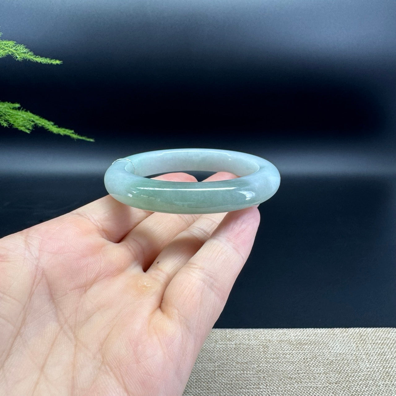 Genuine Burmese Green Jade Jadeite Bangle Bracelet ( 52.6mm )