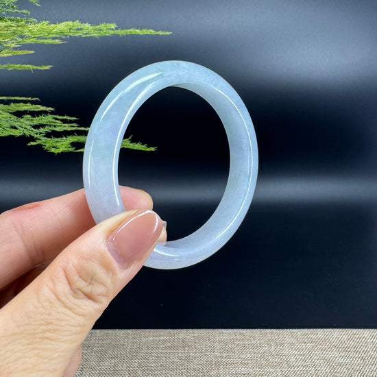 Genuine Burmese White  Green Jade Jadeite Bangle Bracelet ( 56.3mm )