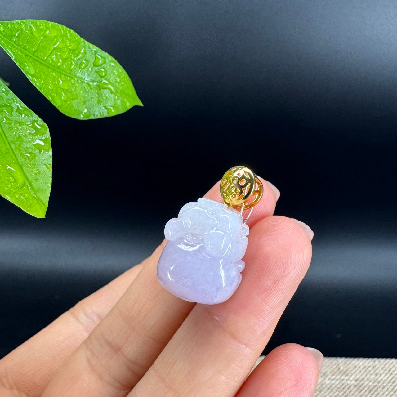 18K Yellow Gold Genuine Icy Lavender Jadeite Jade Lucky Pig Pendant Necklace