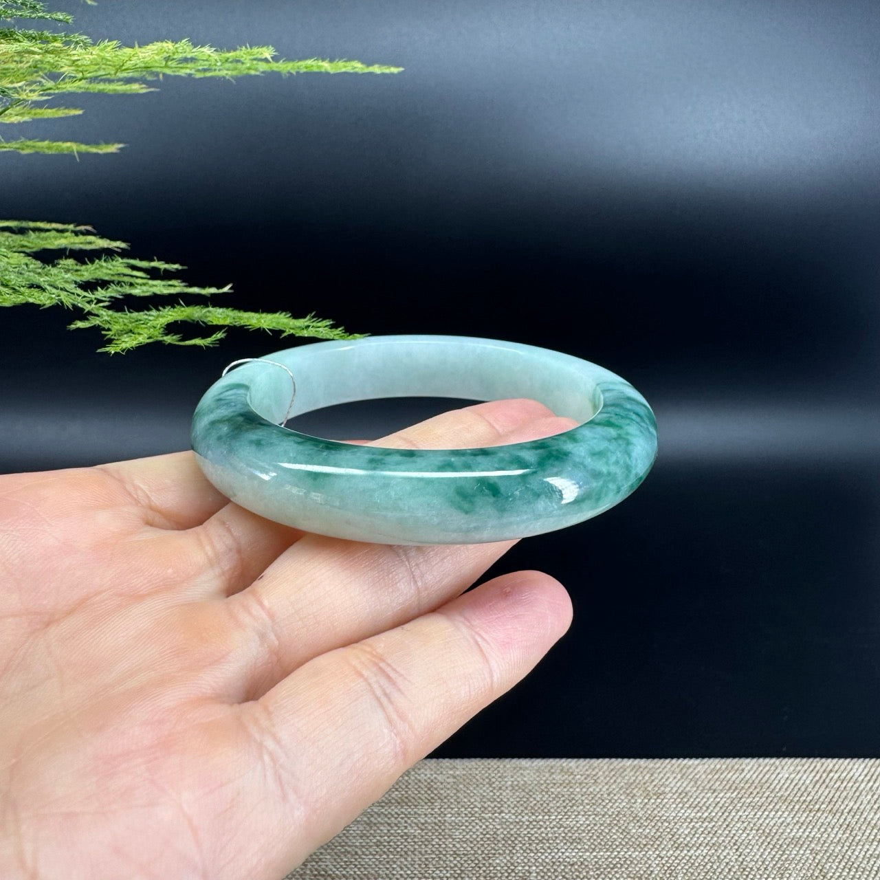 Genuine Burmese Green Jade Jadeite Bangle Bracelet ( 56.2mm )