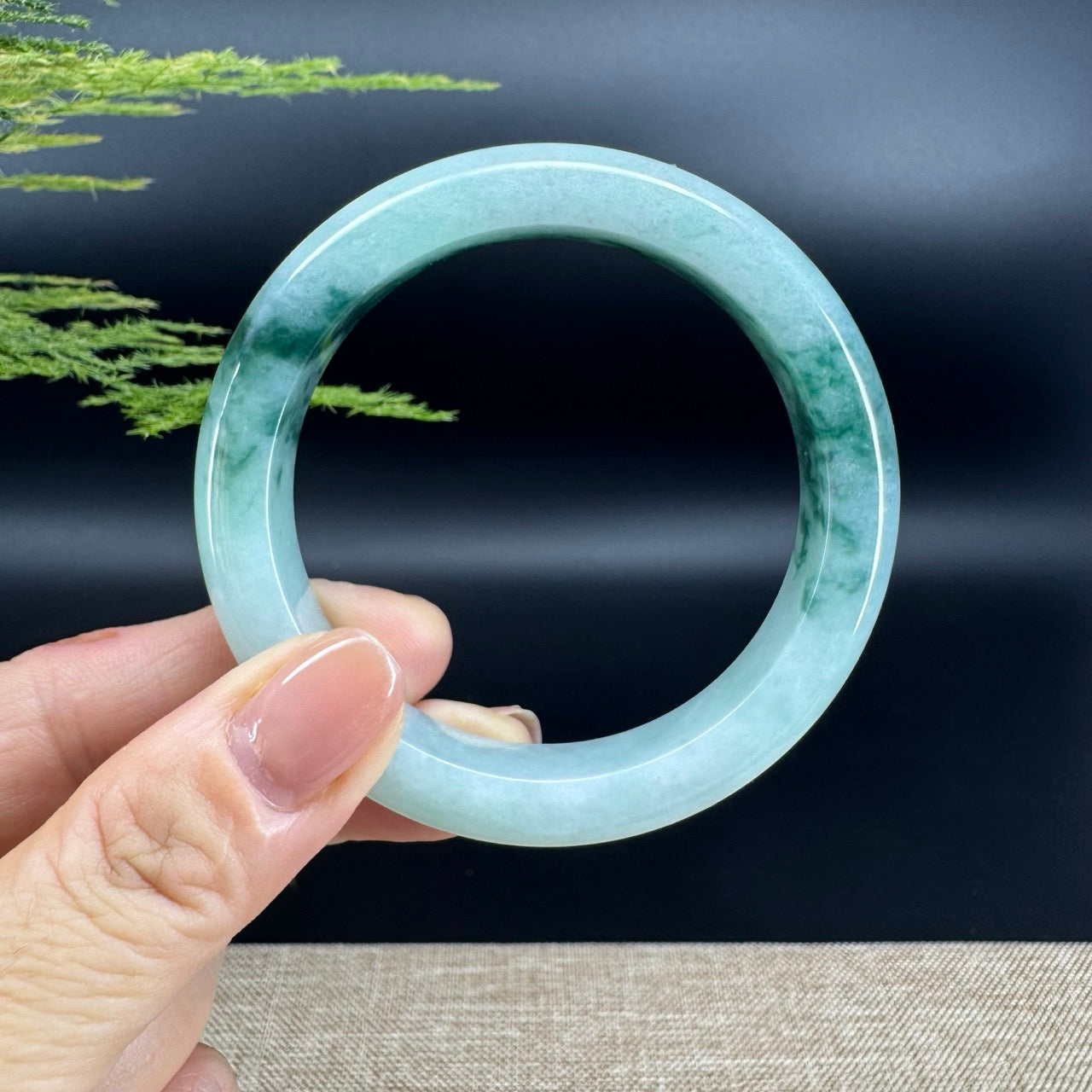 Genuine Burmese Green Jade Jadeite Bangle Bracelet ( 56.2mm )