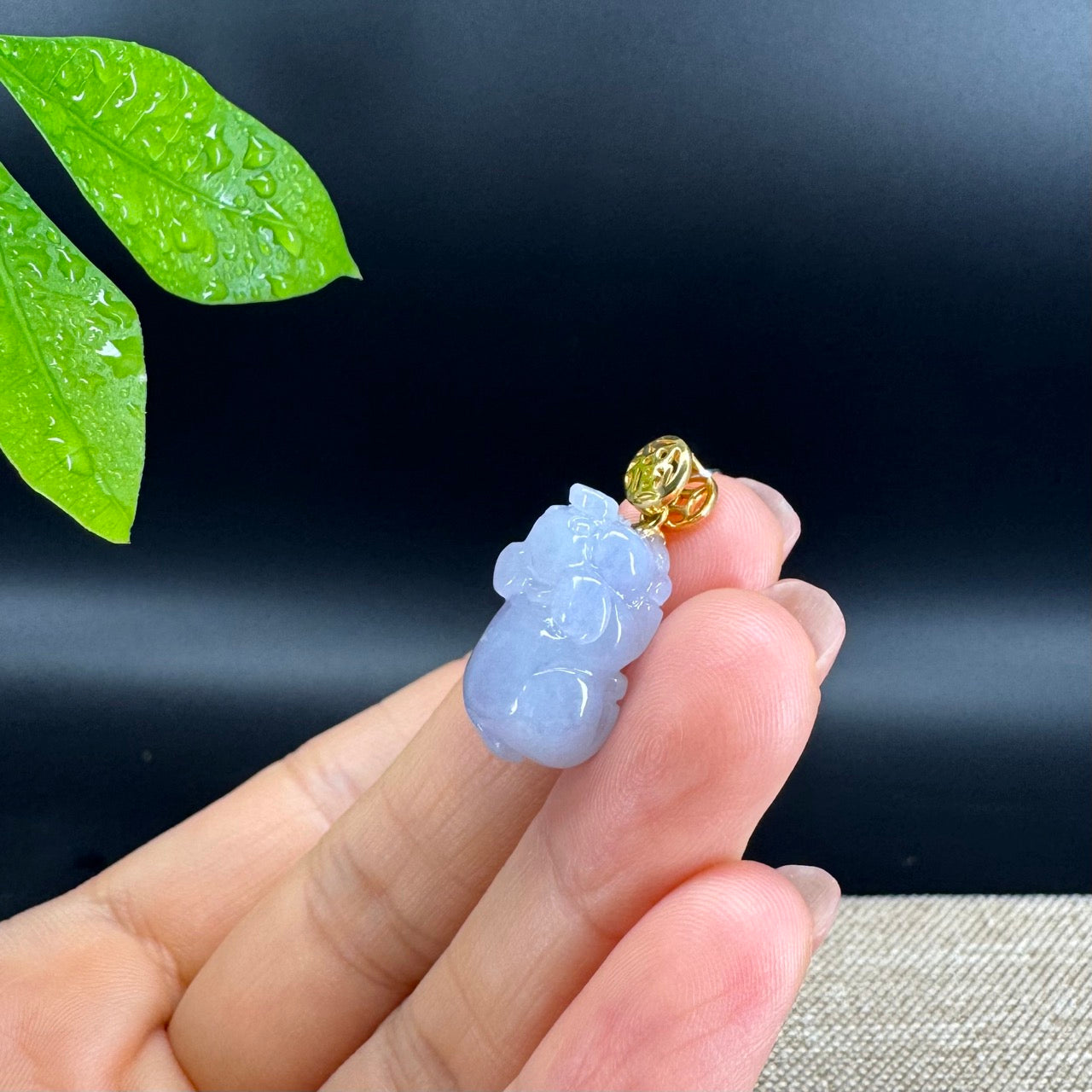 18K Yellow Gold Genuine Icy Lavender Jadeite Jade Lucky Pig Pendant Necklace