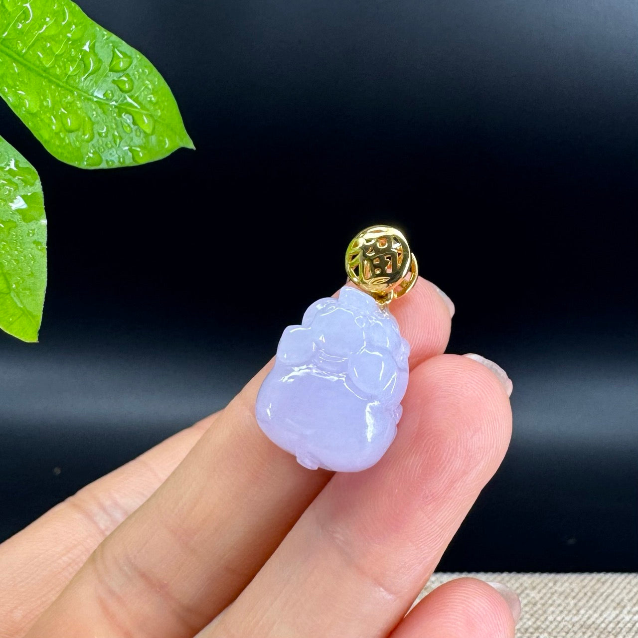 18K Yellow Gold Genuine Icy Lavender Jadeite Jade Lucky Pig Pendant Necklace