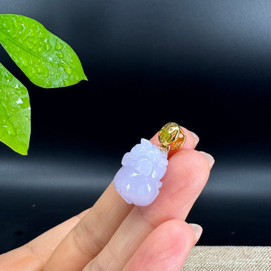 18K Yellow Gold Genuine Icy Lavender Jadeite Jade Lucky Pig Pendant Necklace