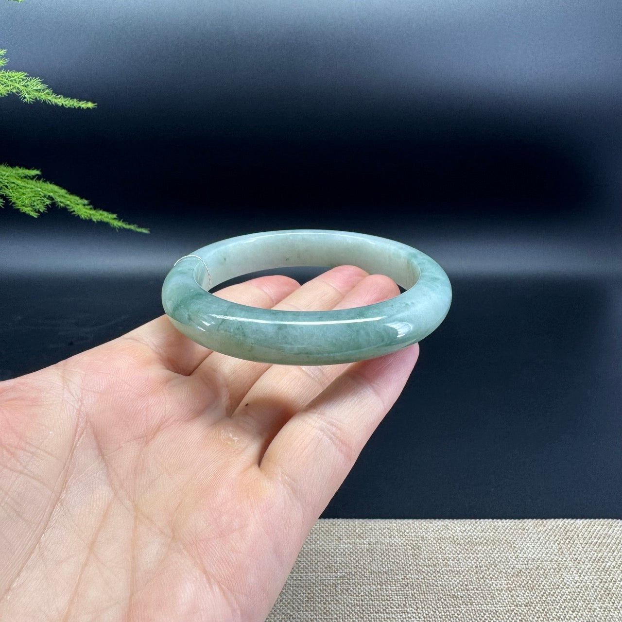 Genuine Burmese Green Jade Jadeite Bangle Bracelet ( 60.7mm )