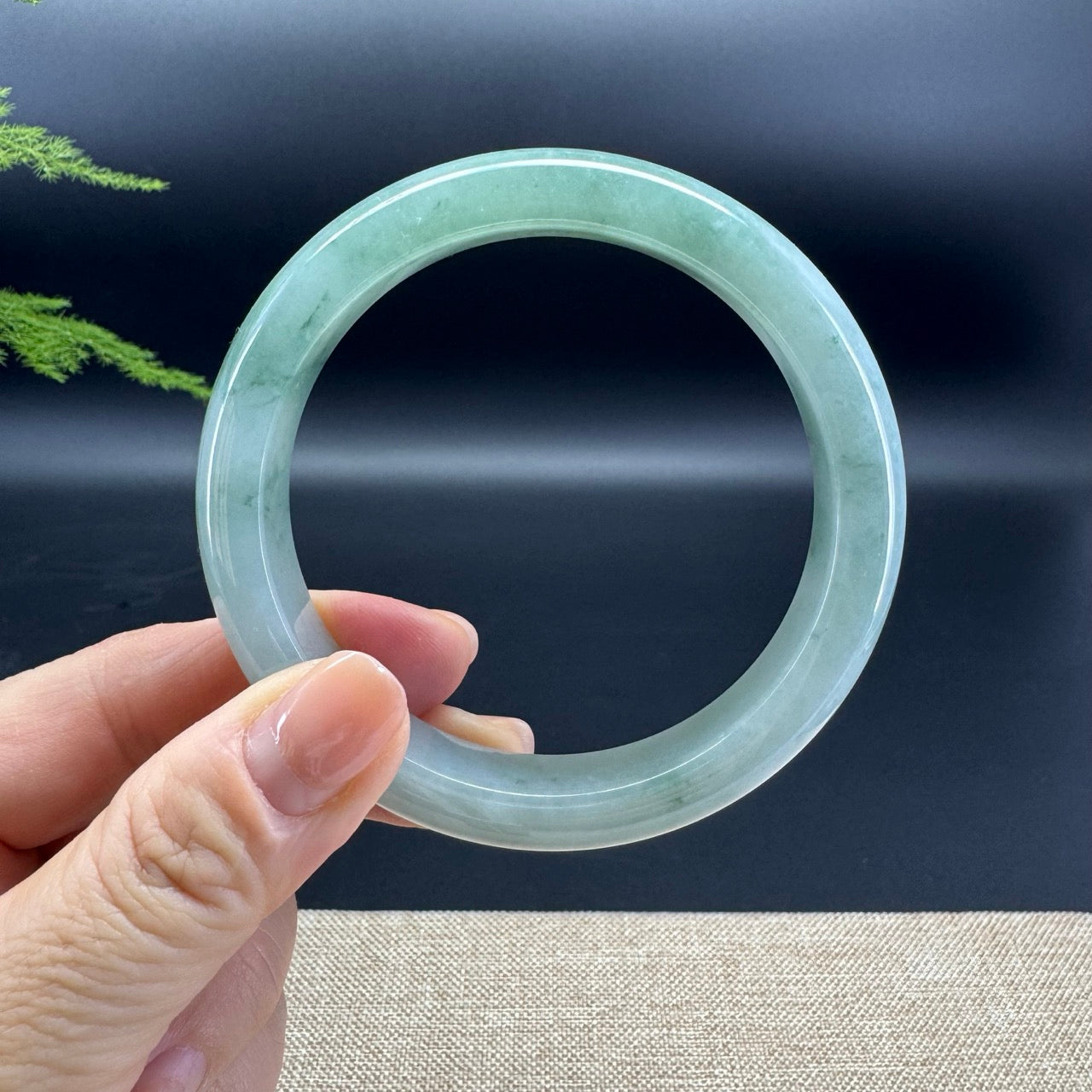 Genuine Burmese Green Jade Jadeite Bangle Bracelet ( 60.7mm )