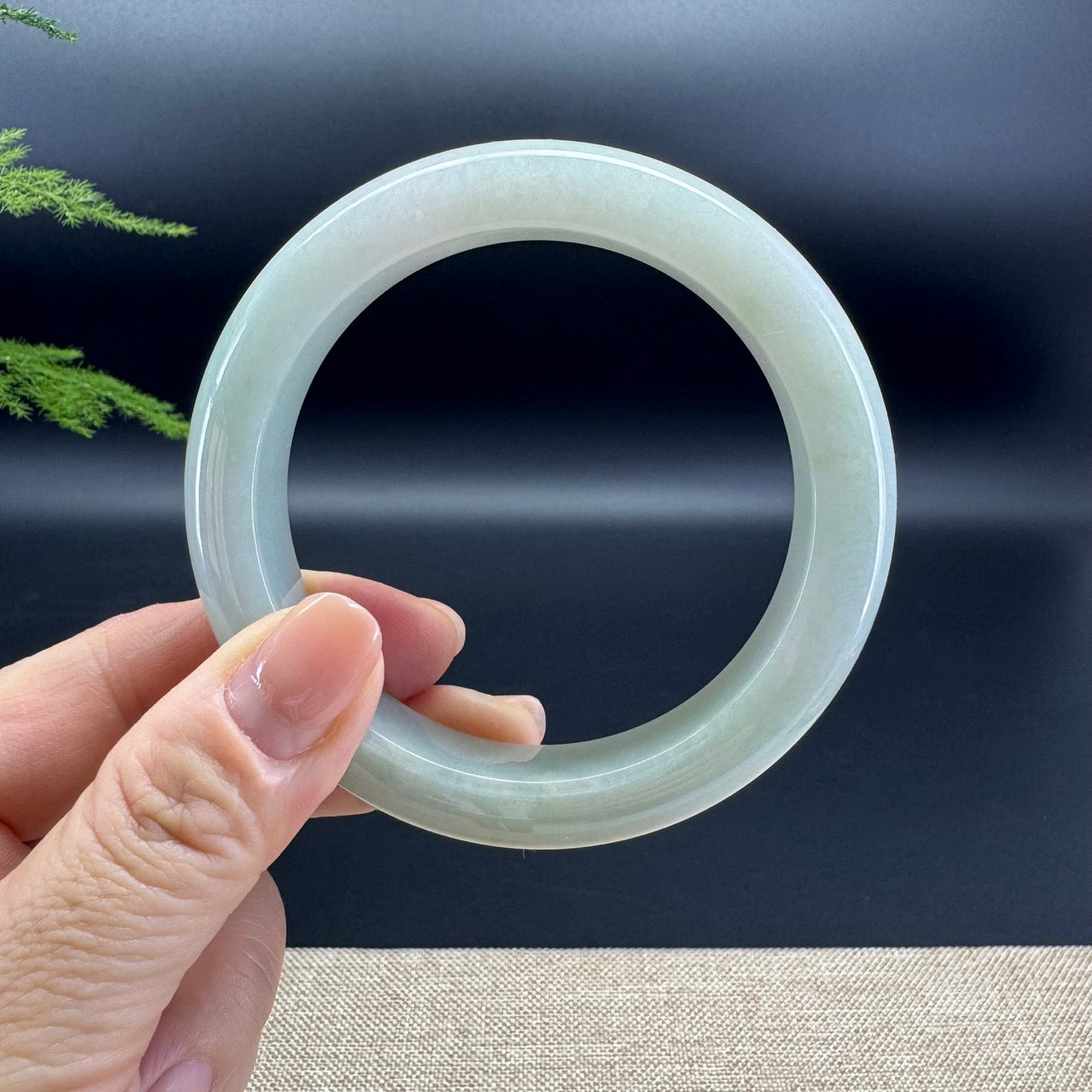 Genuine Burmese Apple Green Jade Jadeite Bangle Bracelet ( 60.5mm )