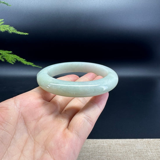 Genuine Burmese Apple Green Jade Jadeite Bangle Bracelet ( 60.5mm )
