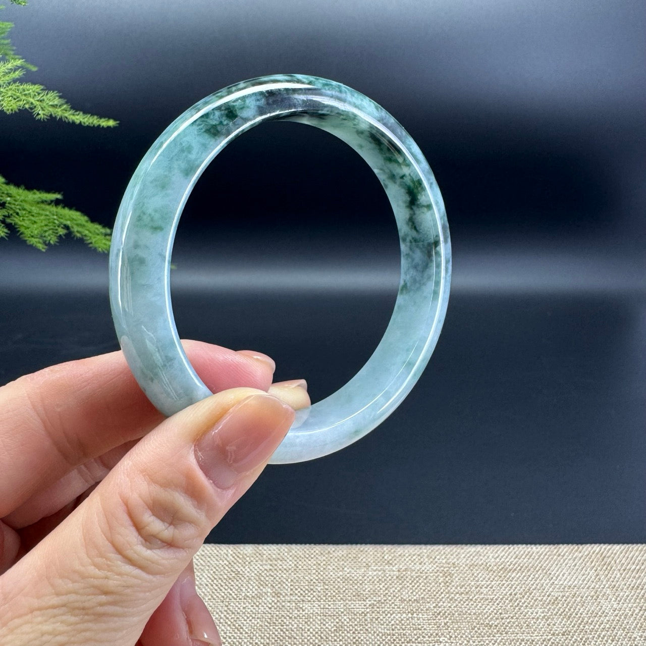 Genuine Burmese Green Jade Jadeite Bangle Bracelet ( 60.1mm )