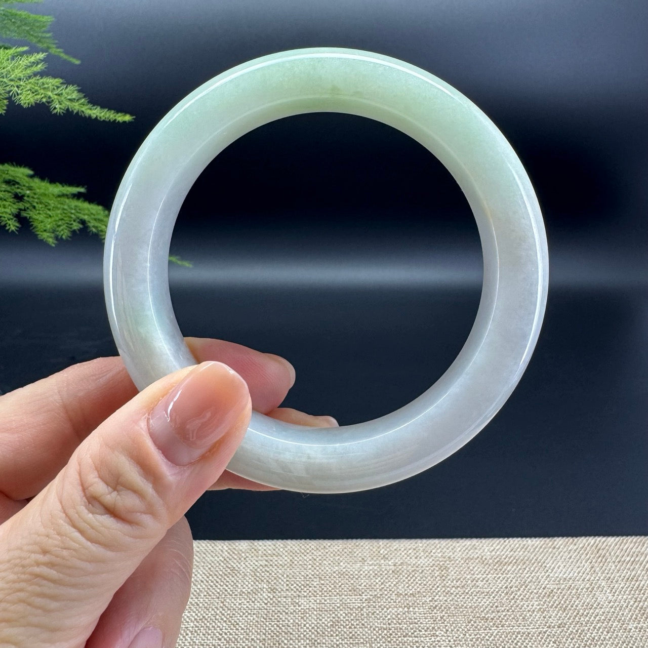 Genuine Burmese Apple Green Jade Jadeite Bangle Bracelet ( 60mm )