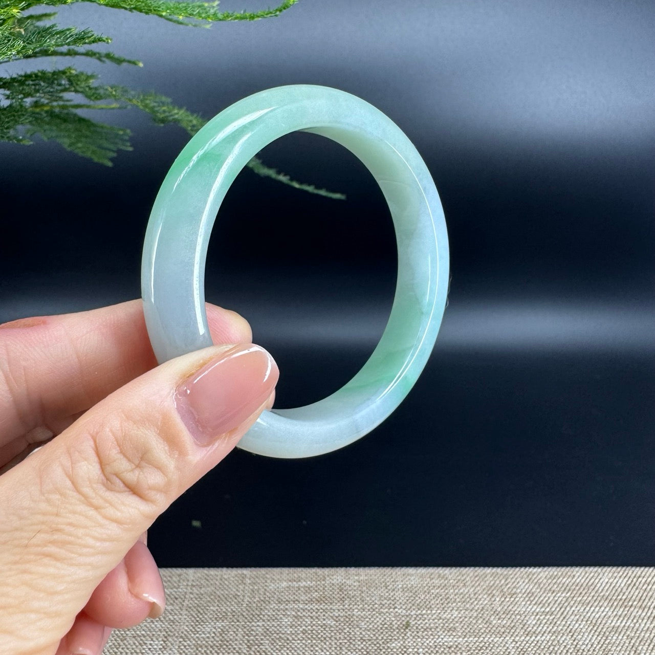 Genuine Burmese Apple Green Jade Jadeite Bangle Bracelet ( 57.5mm )