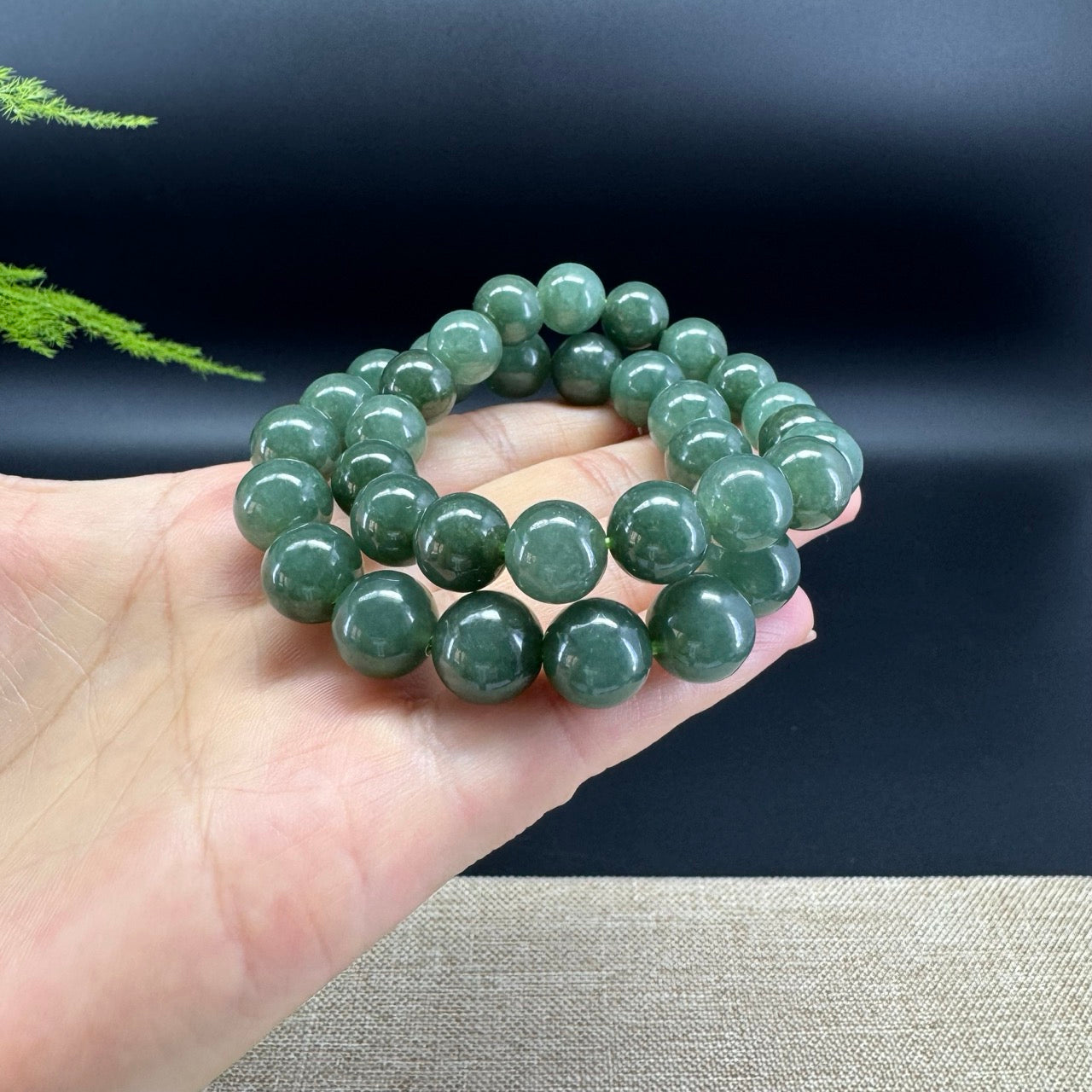 Natural Jadeite Jade  Round Forest Green Beads Bracelet ( 11mm )