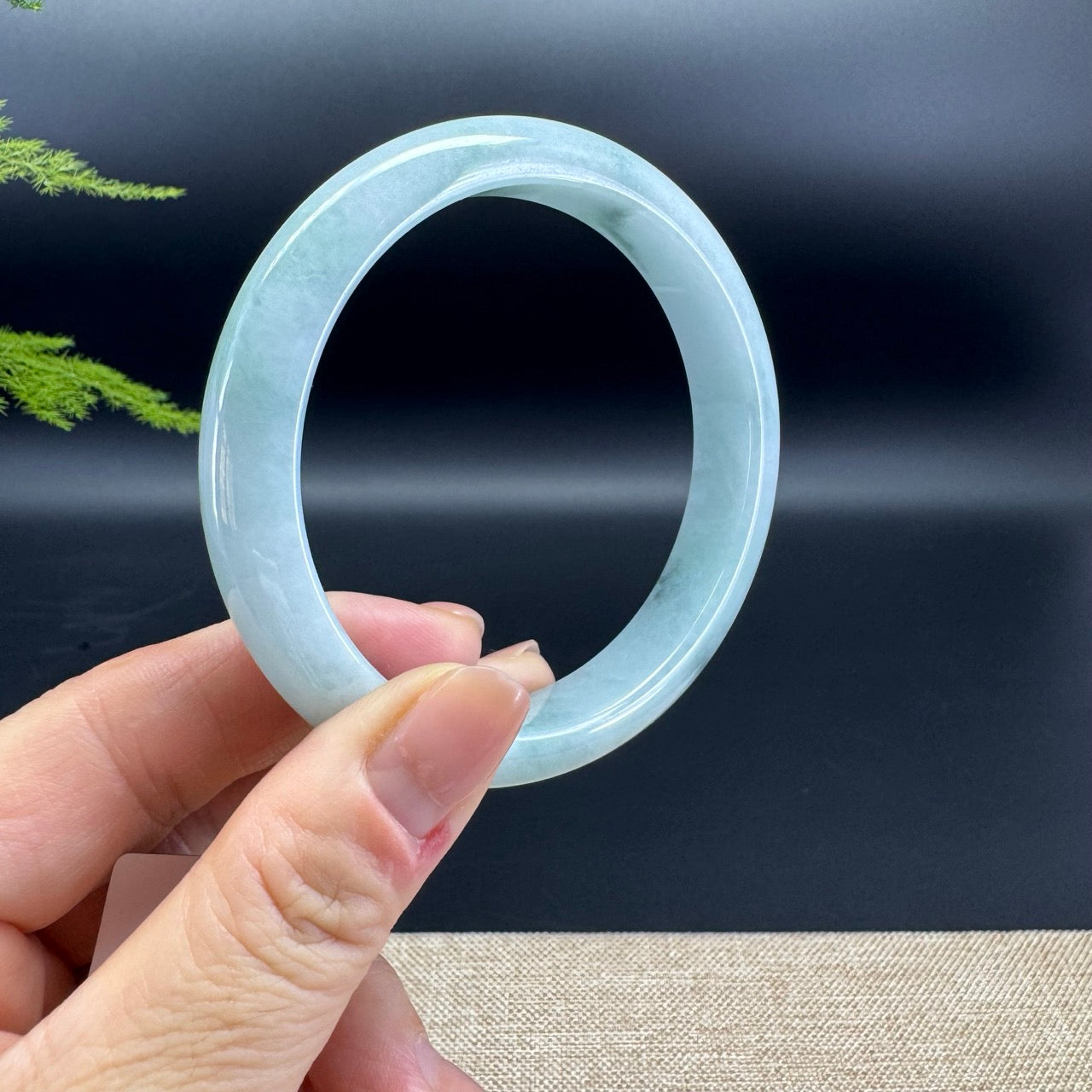 Genuine Burmese Green Jade Jadeite Bangle Bracelet ( 61.9mm )