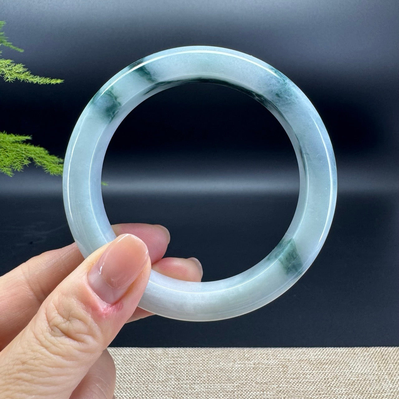 Genuine Burmese Green Jade Jadeite Bangle Bracelet ( 61.4mm )