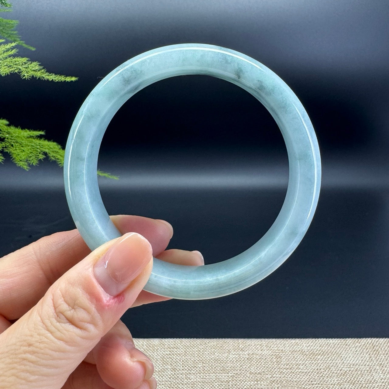 Genuine Burmese Green Jade Jadeite Bangle Bracelet ( 61.4mm )