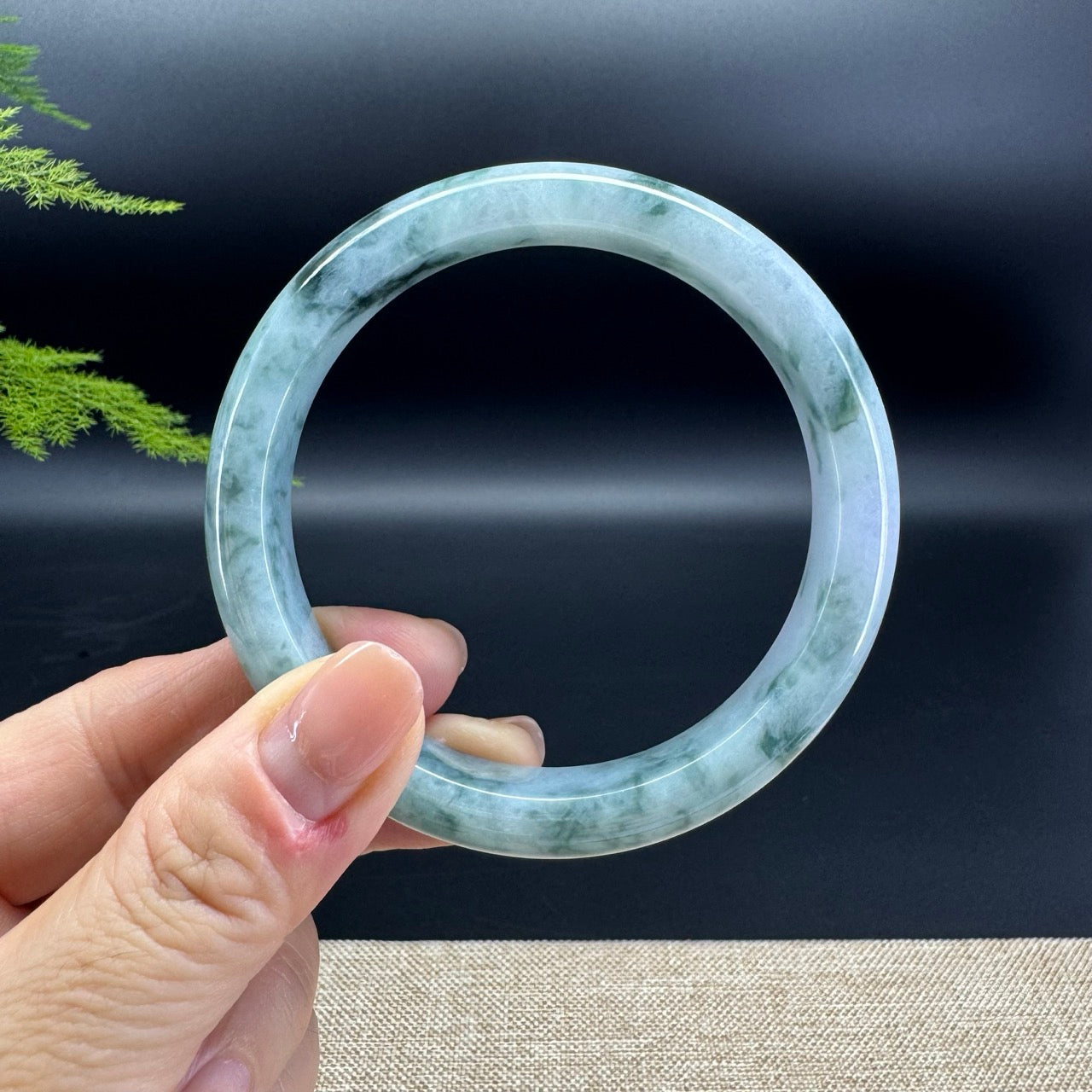 Genuine Burmese Green Jade Jadeite Bangle Bracelet ( 61.7mm )