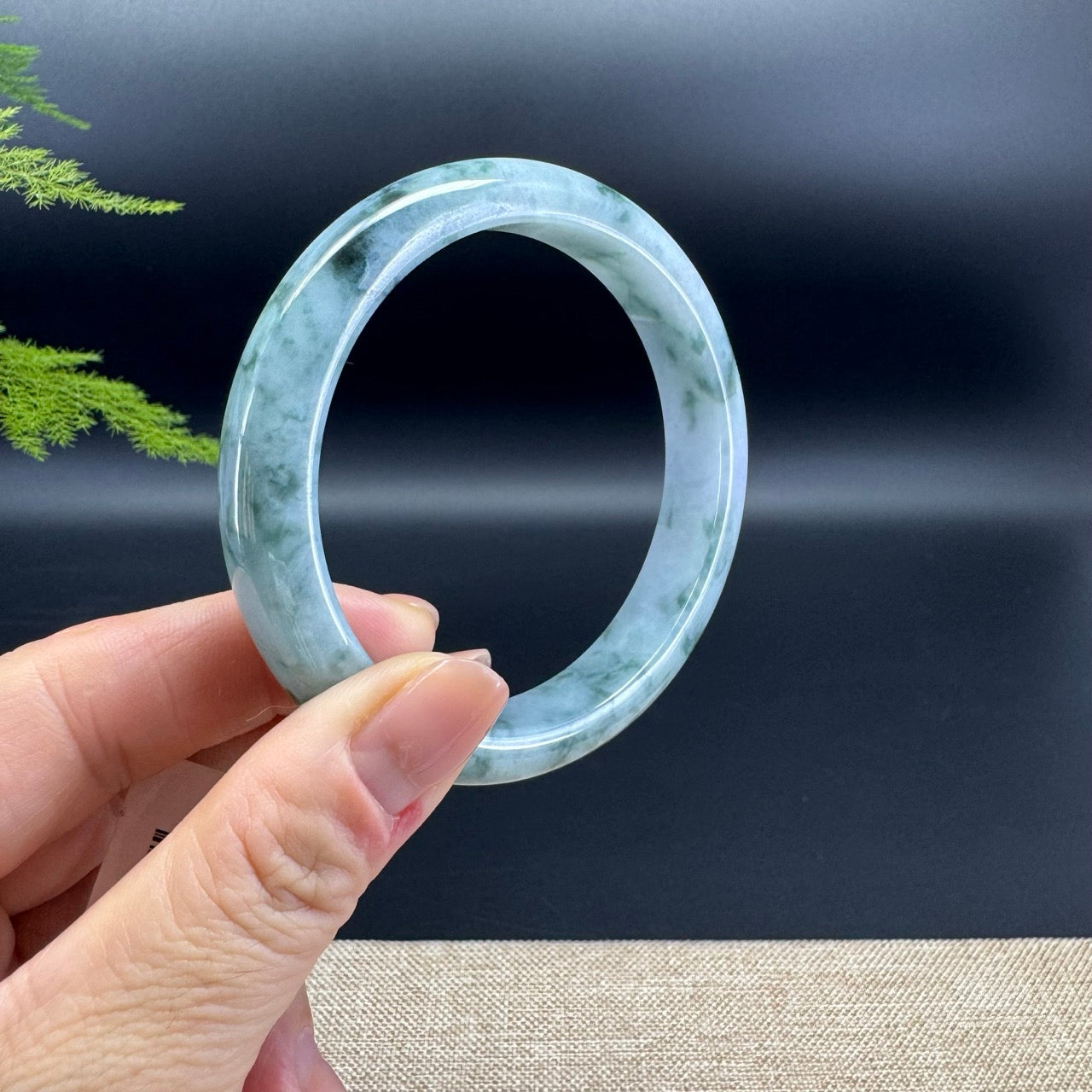 Genuine Burmese Green Jade Jadeite Bangle Bracelet ( 61.7mm )