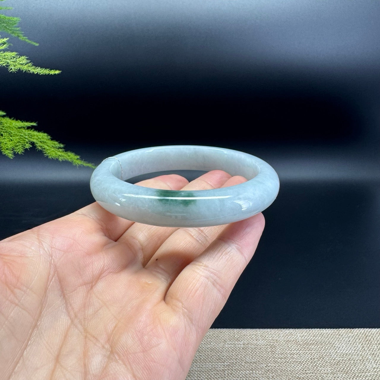 Genuine Burmese Green Jade Jadeite Bangle Bracelet ( 61.5mm )