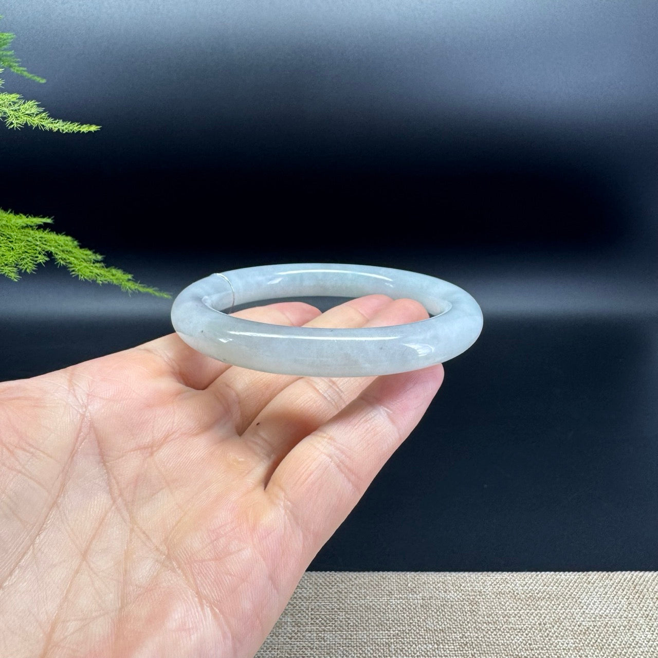 Genuine Burmese Green Jade Jadeite Bangle Bracelet ( 61mm )