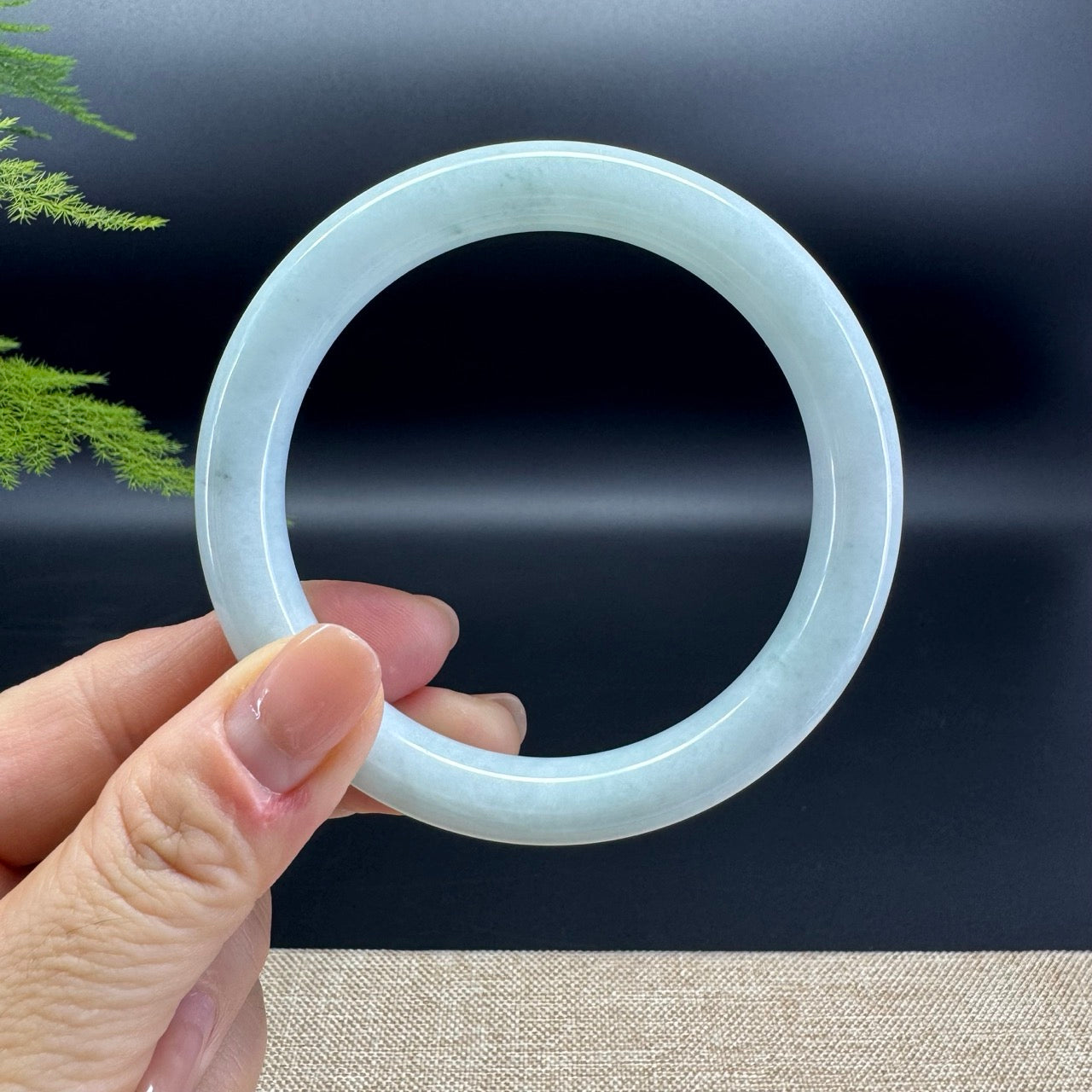 Genuine Burmese Apple Green Jade Jadeite Bangle Bracelet ( 61.6mm )
