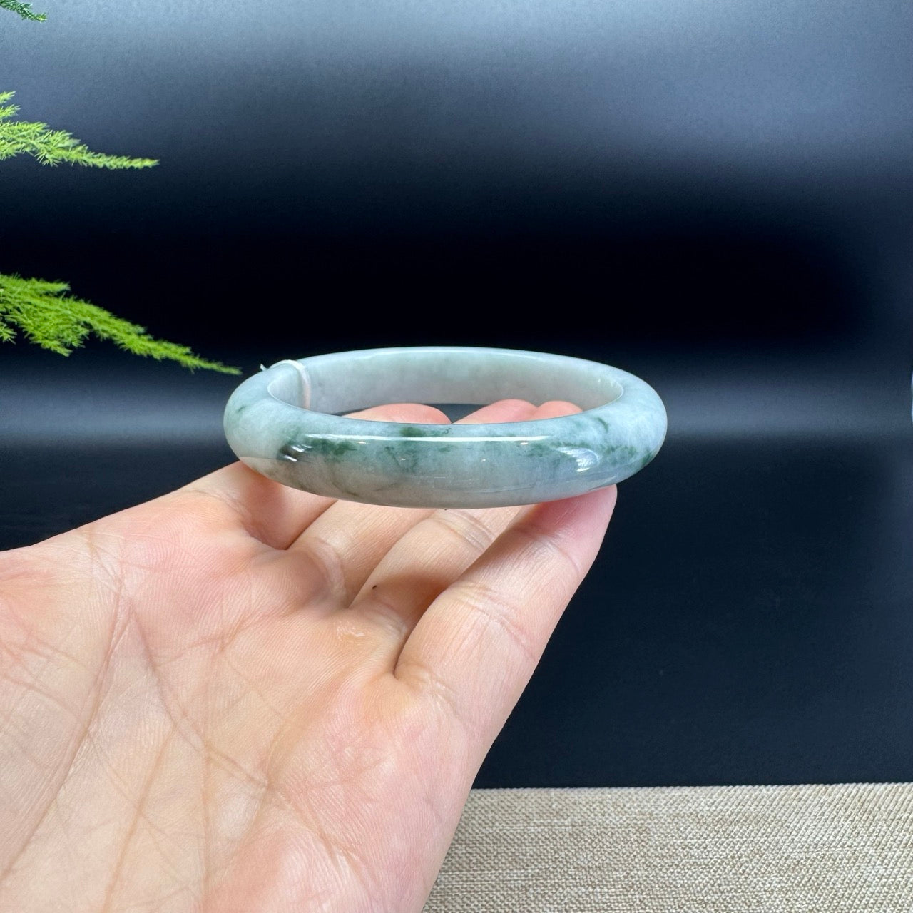 Genuine Burmese Green Jade Jadeite Bangle Bracelet ( 62.5mm )