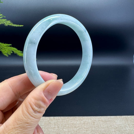 Genuine Burmese Green Jade Jadeite Bangle Bracelet ( 62.3mm )