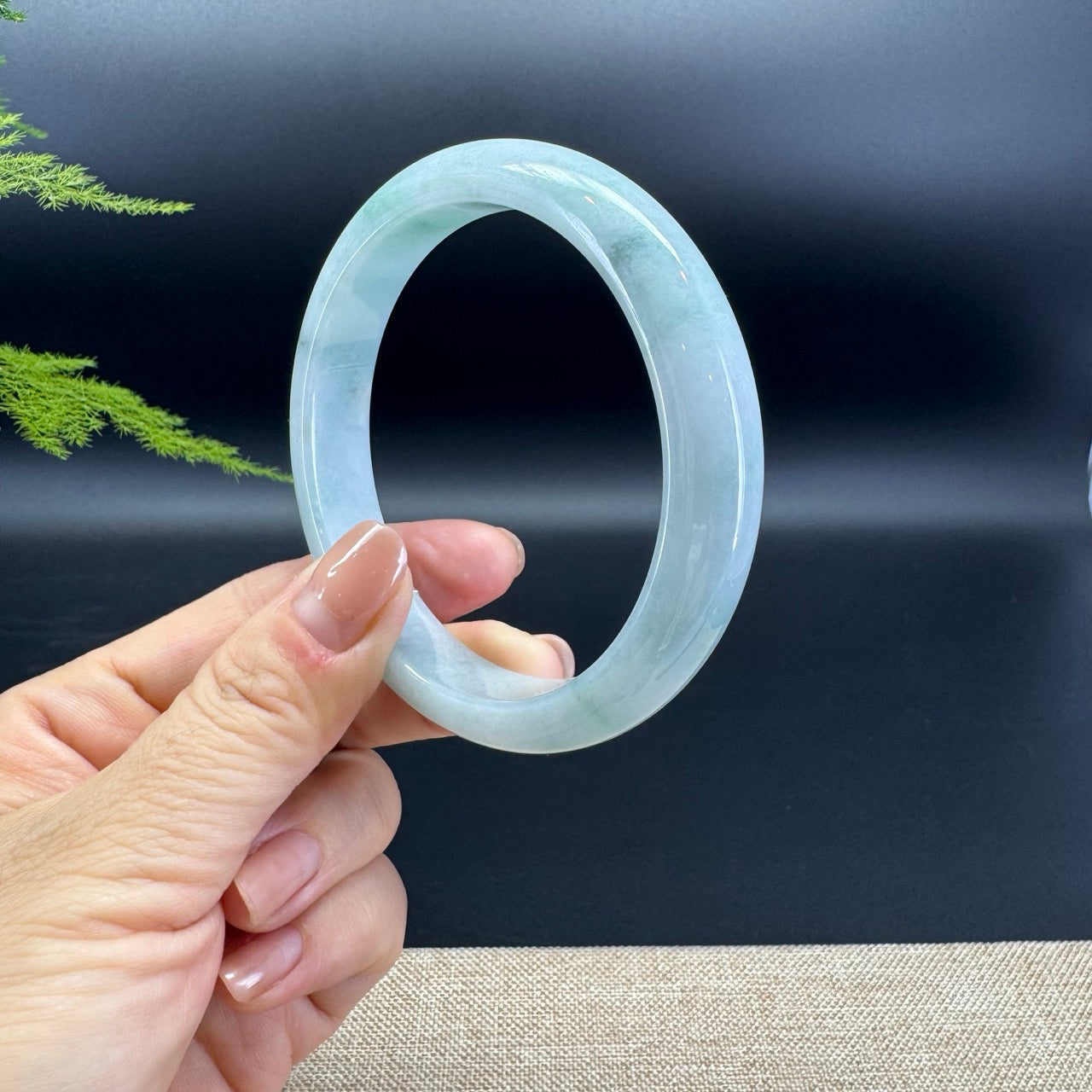 Genuine Burmese Green Jade Jadeite Bangle Bracelet ( 62.3mm )
