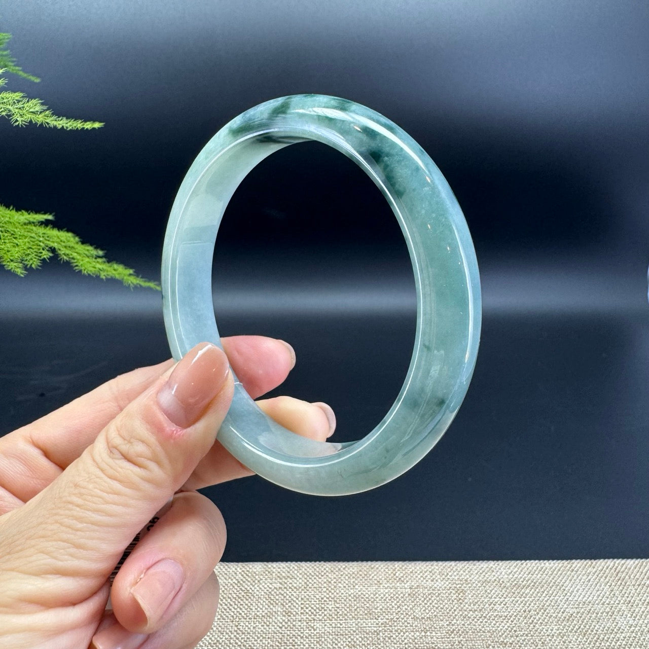 Genuine Burmese Green Jade Jadeite Bangle Bracelet ( 63.3mm )