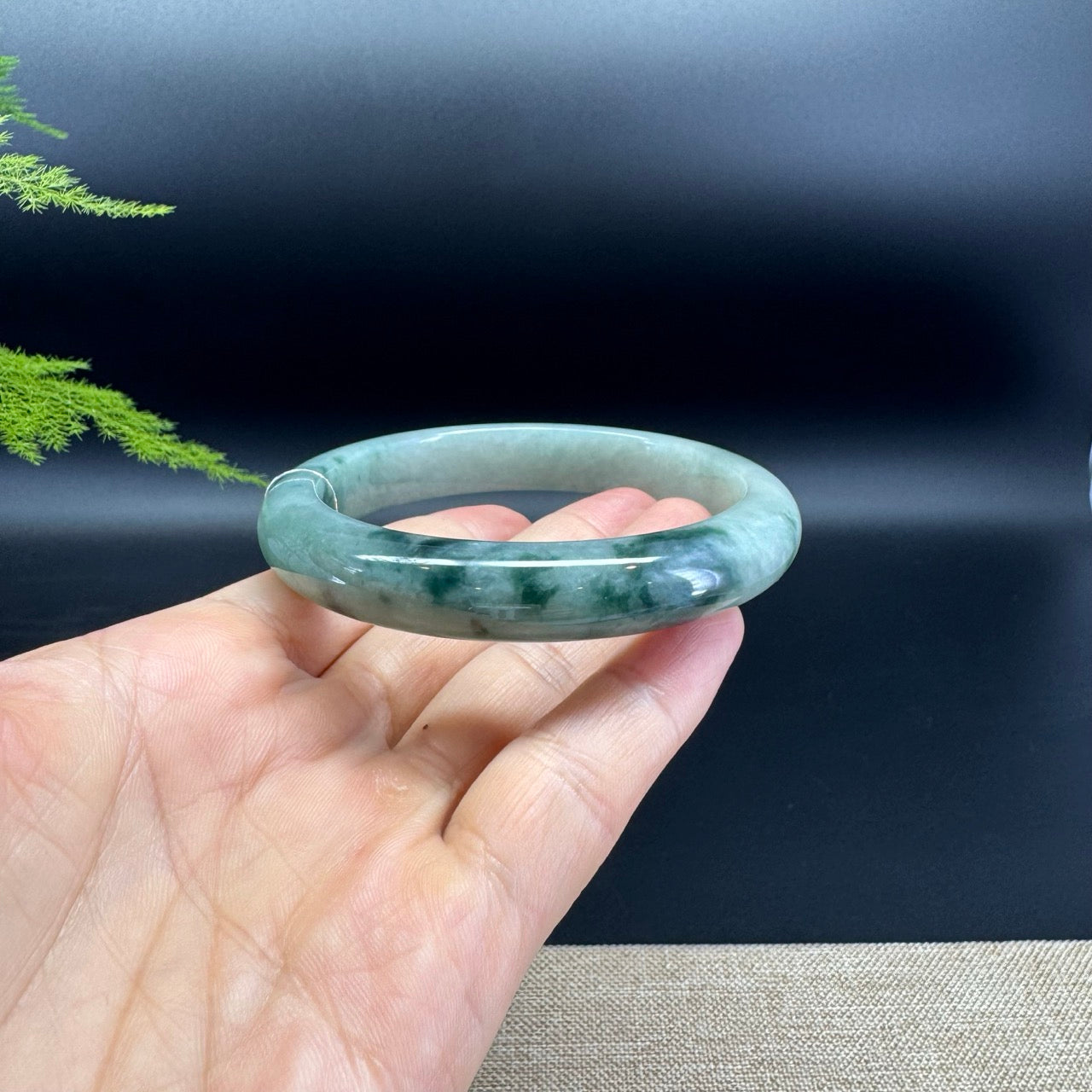 Genuine Burmese Green Jade Jadeite Bangle Bracelet ( 63.3mm )