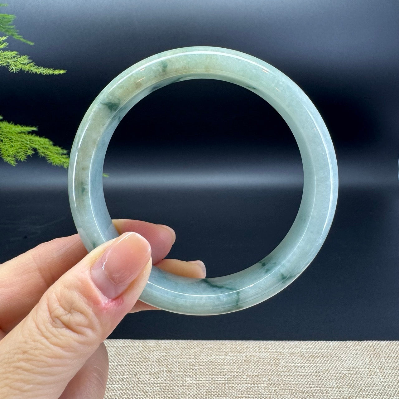 Genuine Burmese Green Jade Jadeite Bangle Bracelet ( 63.4mm )