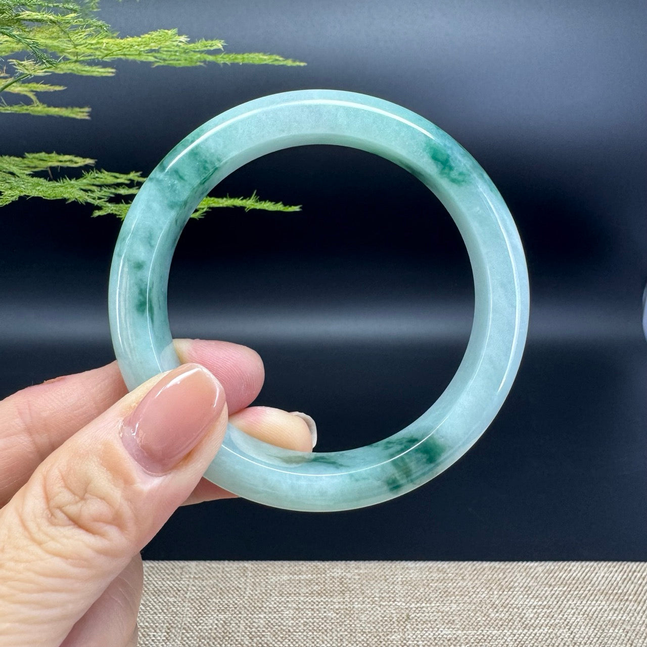 Genuine Burmese Green Jade Jadeite Bangle Bracelet ( 57.1mm )