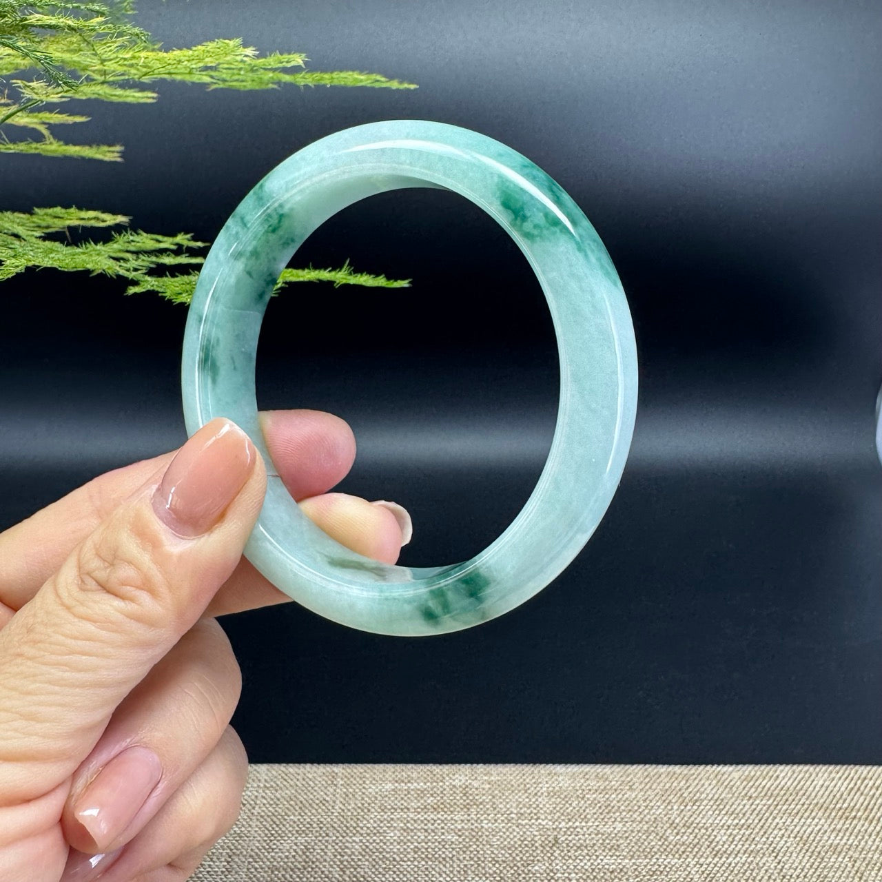 Genuine Burmese Green Jade Jadeite Bangle Bracelet ( 57.1mm )