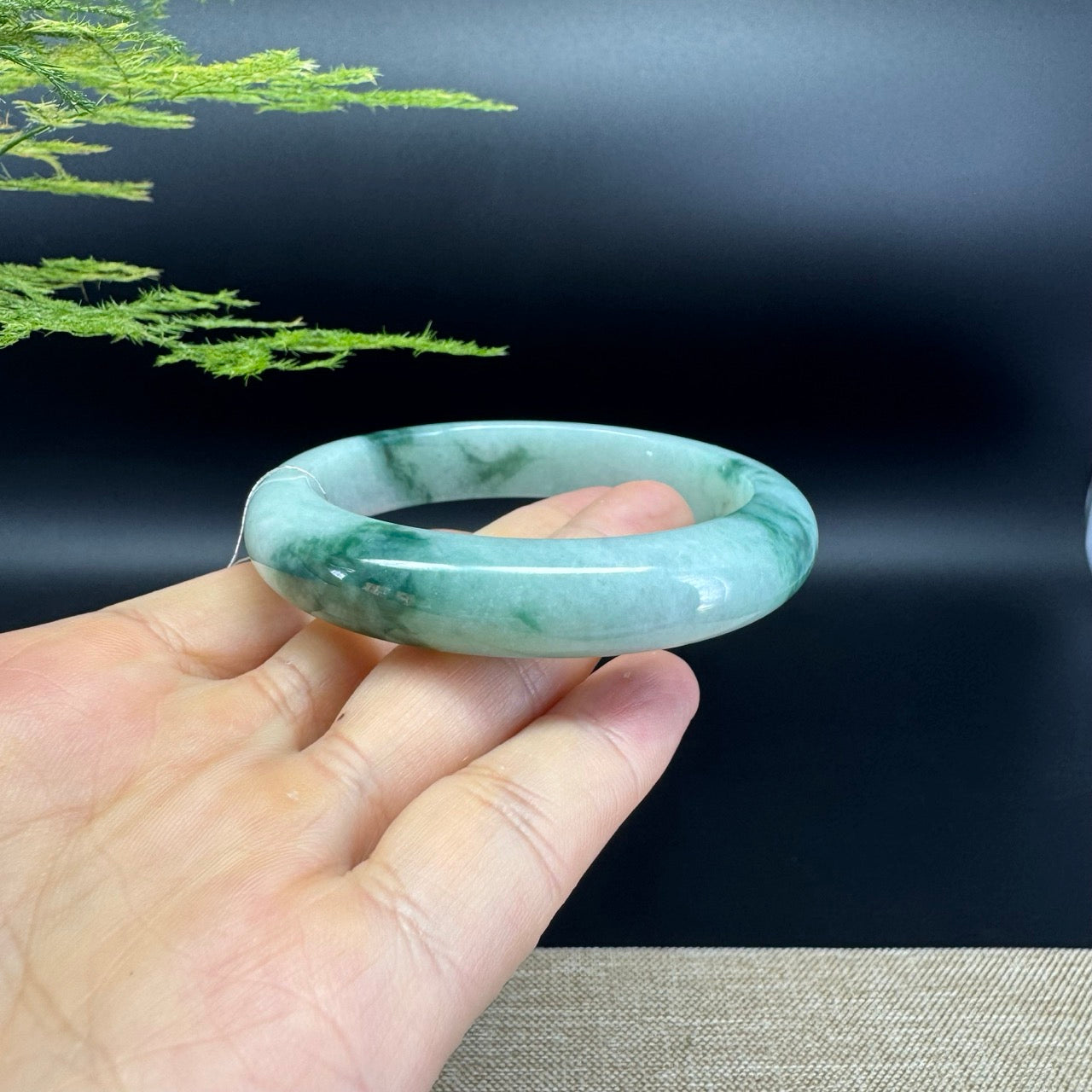 Genuine Burmese Green Jade Jadeite Bangle Bracelet ( 57.1mm )