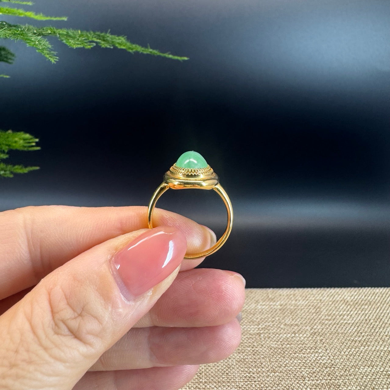 RealJade® "Signature Signet" 18K Yellow Gold Imperial Green Jadeite Jade Classic Ring